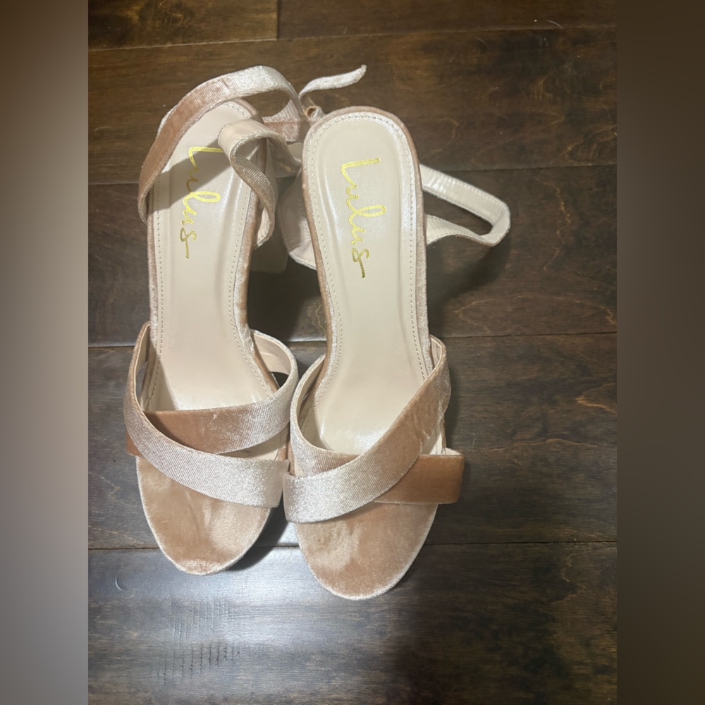 Lulus Velvet Ankle-Strap Block Heel Sandals - Blush - Picture 2 of 3